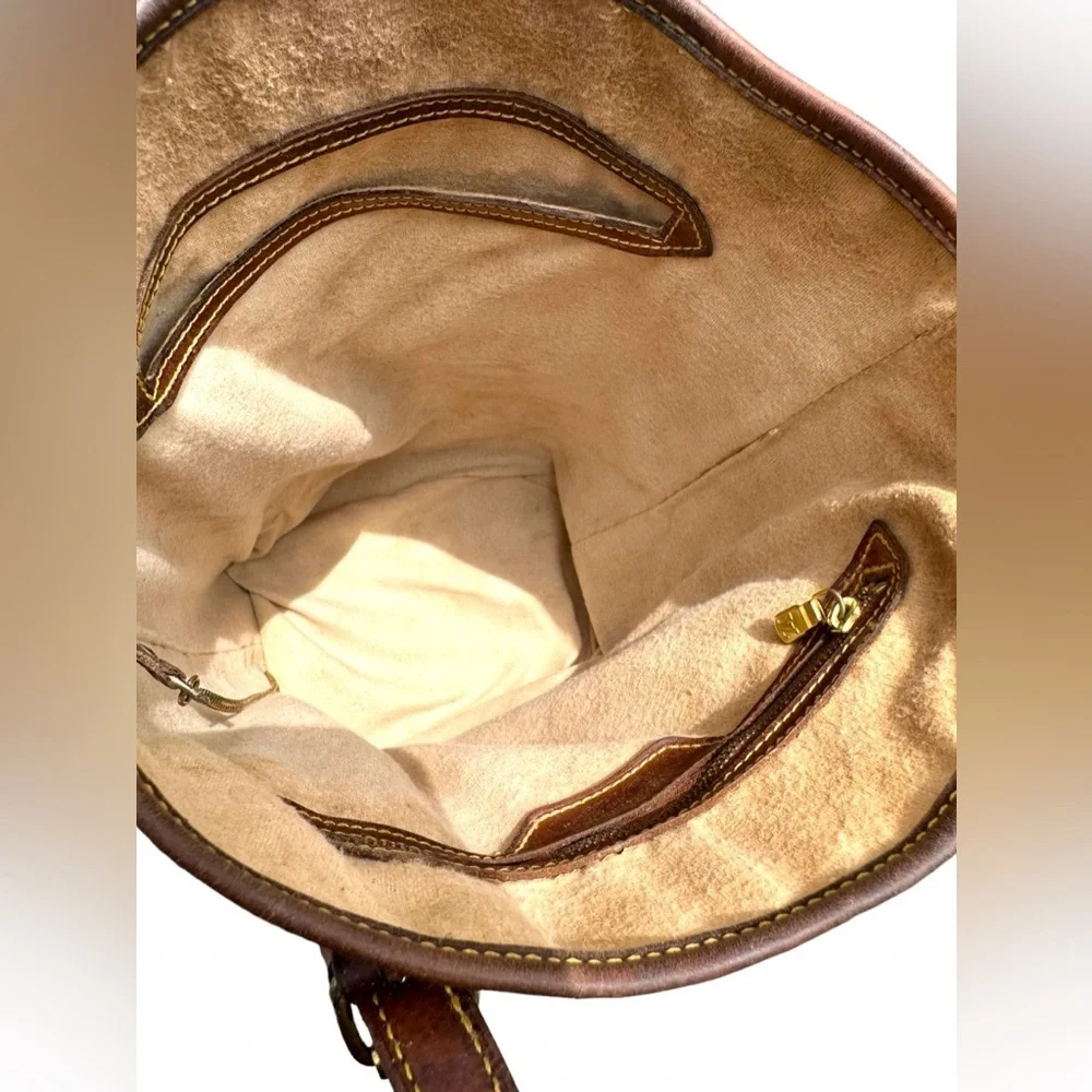 Louis Vuitton GM Bucket Bag